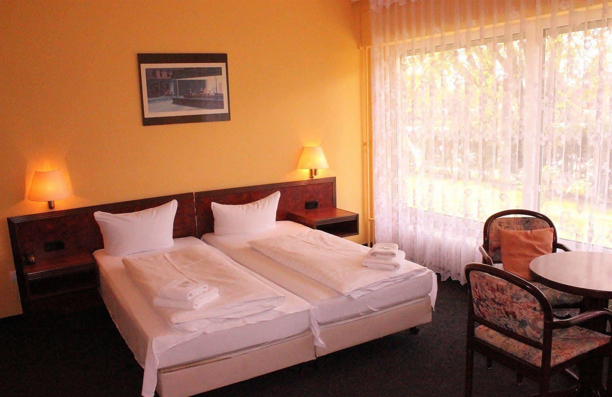 Apartment-Hotel-Dahlem Berlin Ngoại thất bức ảnh