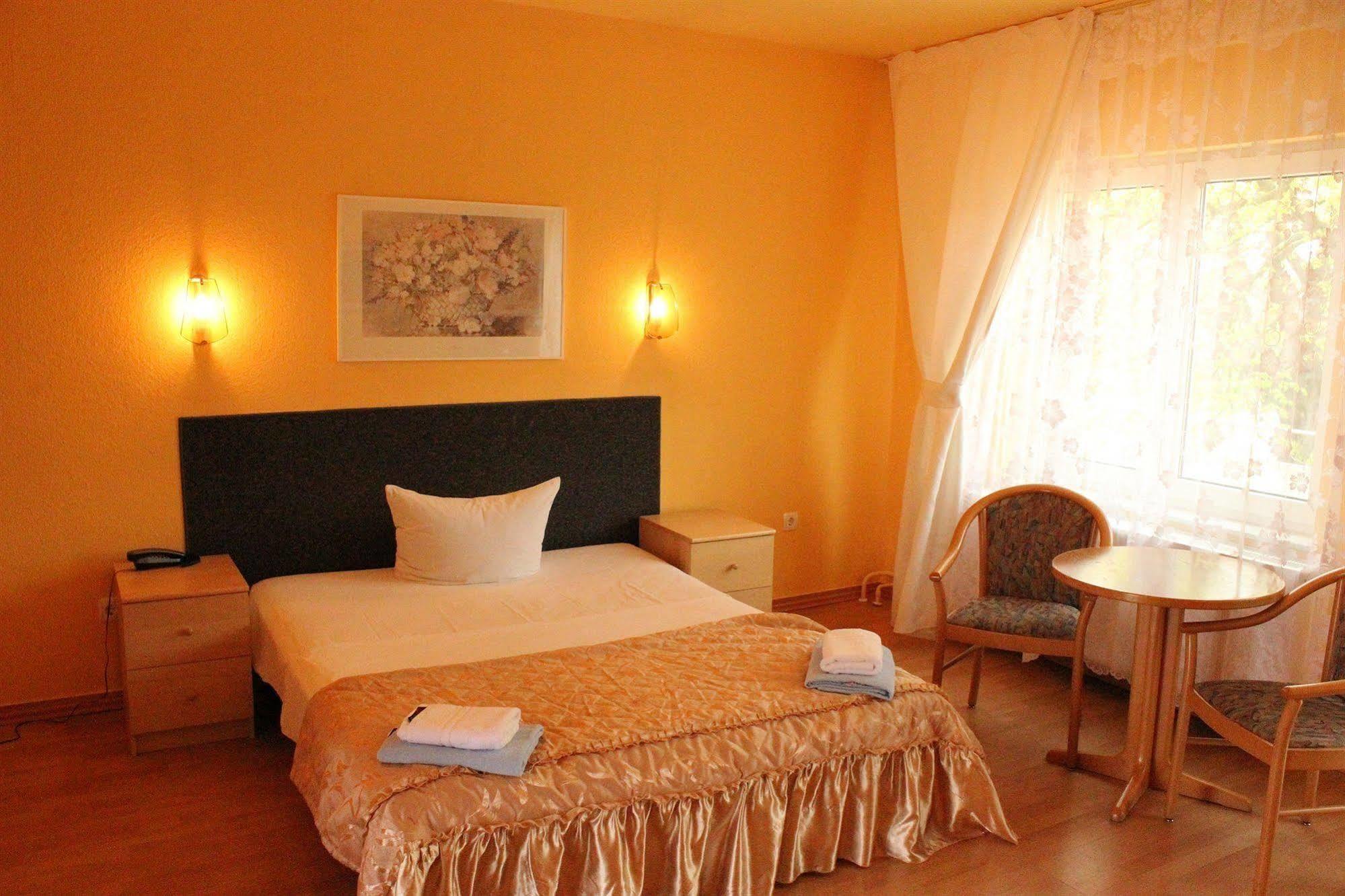 Apartment-Hotel-Dahlem Berlin Ngoại thất bức ảnh